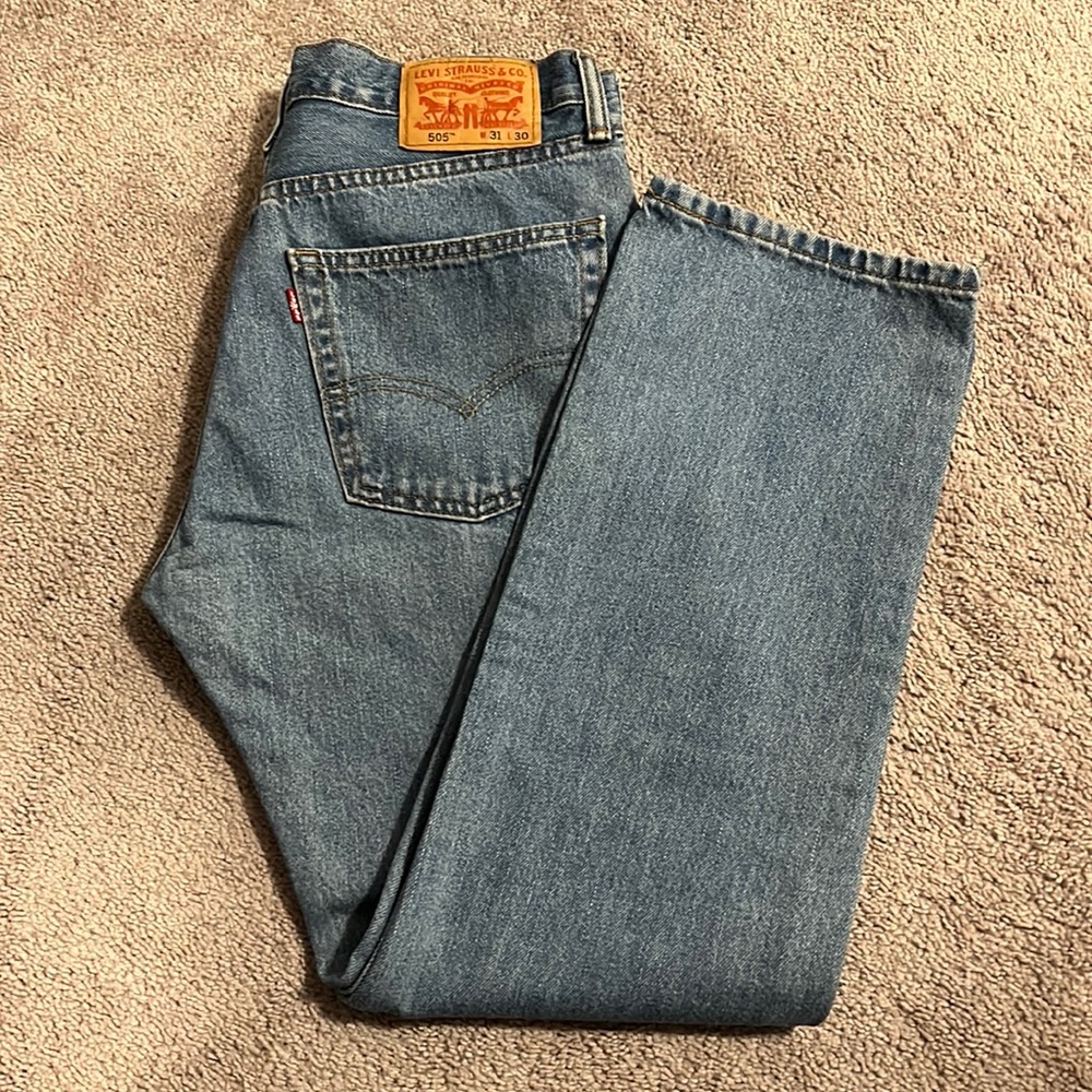 Levi’s / 505 Men’s Straight Jeans / Size 31